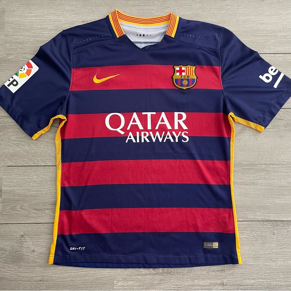Nike 2015-2016 FC Barcelona Home Jersey Men’s Size Medium